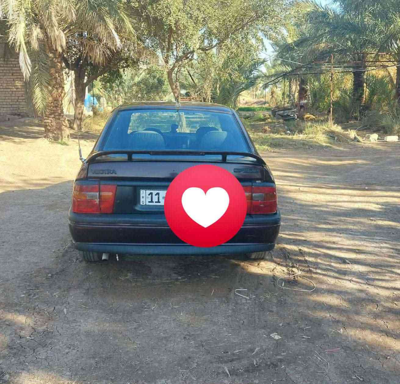 اوبل فكترا  موديل ٩٥ رقم بغداد الانكليزي بأسمي 
محرك كير تخم تاير جديد
كهربائيات كلهه شغاله 
سعر 39$ وبيها مجال
العنوان بغداد المحمودية 
***********
***********
