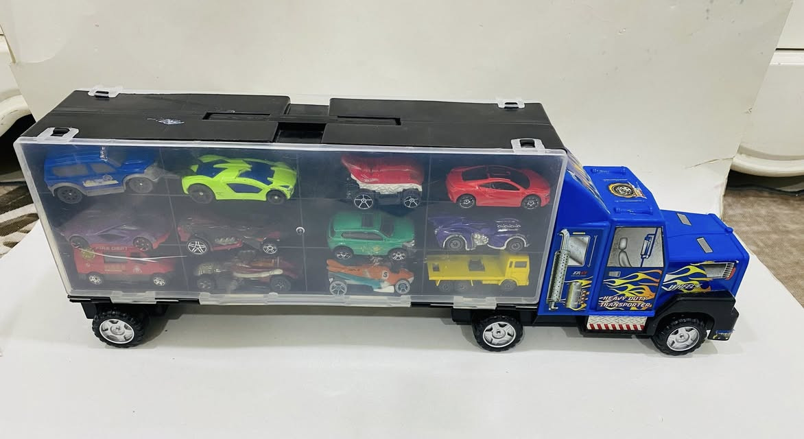 حاملة سيارات كبيرة بلاستك
الطول ٤٧ سم ارتفاع ١٧ سم
تحمل ٢٤ سياره حديد
استفسار عالخاص
متوفر توصيل


**إذا كنت صاحب هذا الإعلان وتريد حذفه لأي سبب، رجاءا أرسل رسالة إلى الدعم الفني**