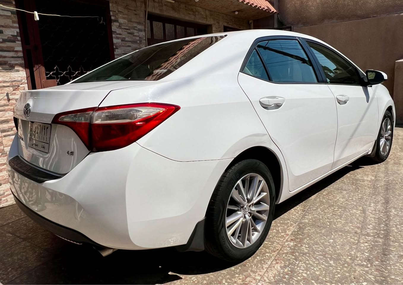 🚗 للبيع: تويوتا كورولا LE موديل 2014 يابانية رقم بغداد. للاستفسار ***********
محرك وكير وتبريد بلاديات برغي ممفتوح بيهن غرفة السيارة لوك جديدة، السيارة كلها بلادية، حادثها خلع تاير بدون ايرباك وبدون صبغ فقط بارد بالجاملغ وبيها تكحيل جرد صبغ.
🔹 اللون: أبيض
🔹 الممشى: 99 ألف ميل
🔹 المحرك: 1.8 لتر يعمل بالبانزين العادي
🔹 ناقل الحركة: أوتوماتيك
🔹 تحتوي على منظومة غاز يعني اقتص
🔹 مسجل CD
🔹 مكيف ممتاز
🔹 بلوتوث وUSB/AUX
🔹 دكم تحكم بالمقود
🔹كشافات ضباب
🔹لايت زنون بلادي
🔹مانع انزلاق
🔹مري جانبية كهرباء 
🔹كروز قفل سرعة
🔹 زجاج كهربائية
🔹 سيارة اقتصادية، اعتمادية بالعافية على الي تصير من قسمته.
💰 السعر المطلوب: 125 
*********** بغداد, العراق
