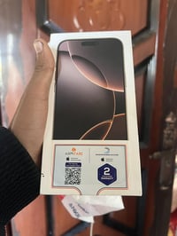 آيفون ١٦ برو ماكس • ٢٥٦ • بطارية ١٠٠