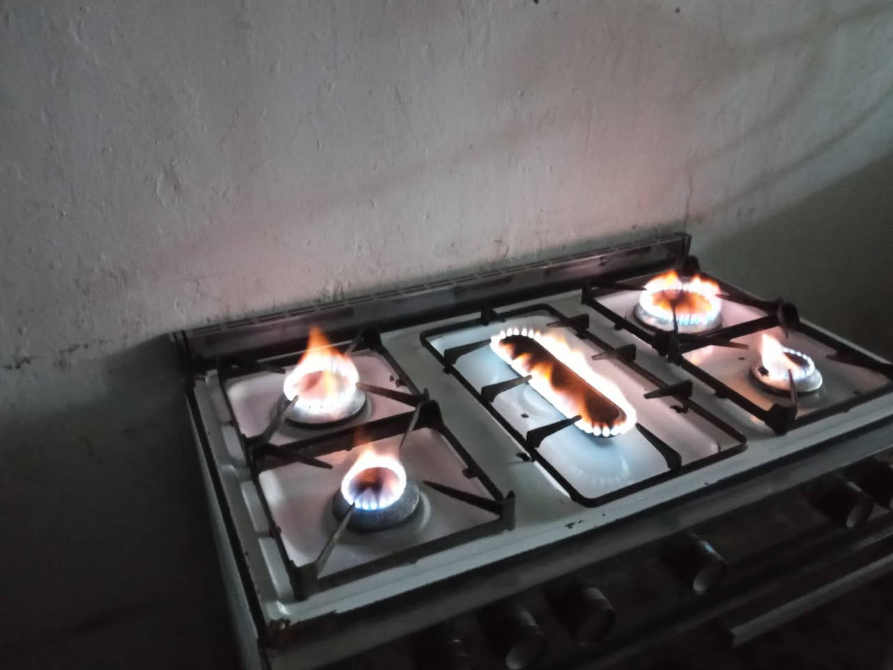 طباخ عشتار مصري الاصلي جديد باب اول علفحص شغال استعمال قليل. فرنه فوك وجوة شغال حلة


**إذا كنت صاحب هذا الإعلان وتريد حذفه لأي سبب، رجاءا أرسل رسالة إلى الدعم الفني**