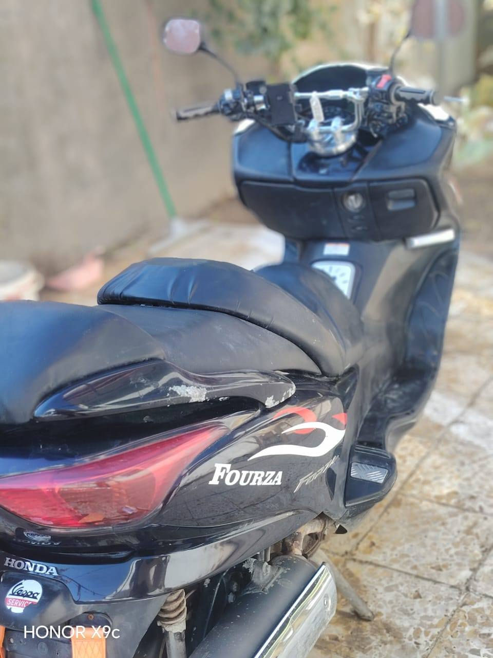 اسلام عليكم فورزه لبيع صفر 8 دراجه نضيفه محرك مامفتوح برغي مافتوح بيه وباقي تفاصيل عل رقم مالتي *********** السعر ٩٠٠ وبيه مجال العنوان بابل حله
