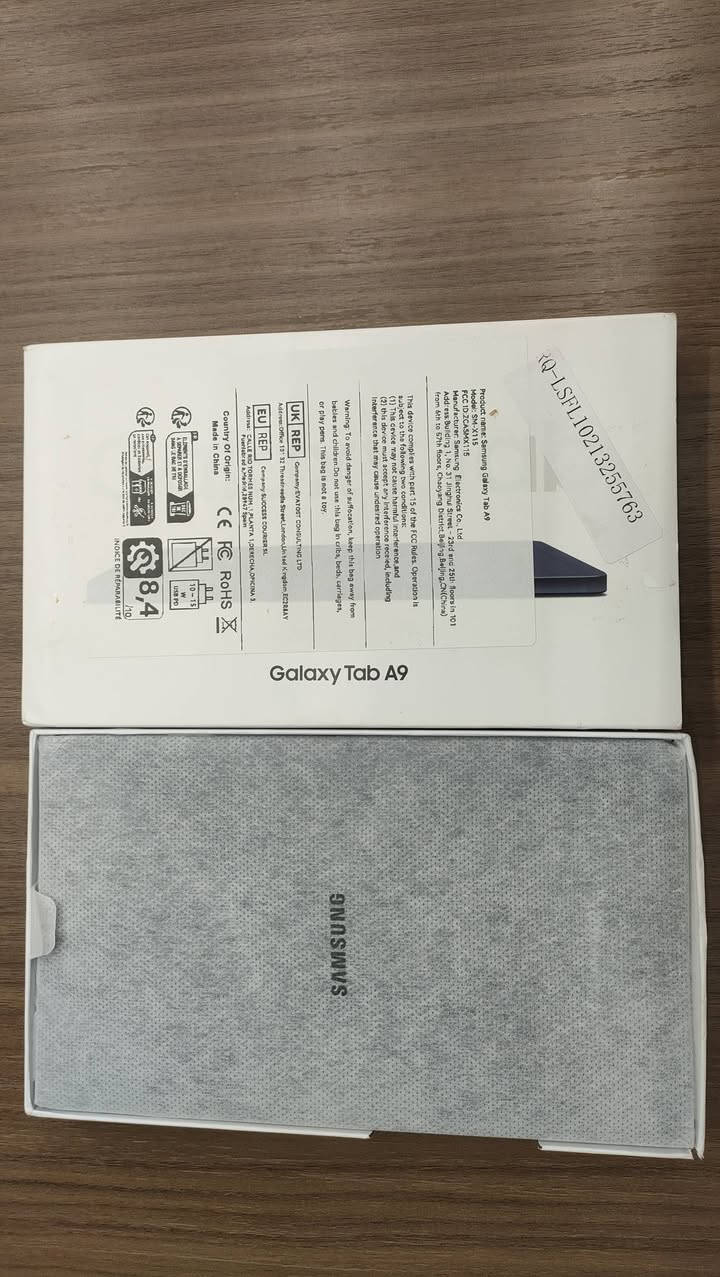 السلام عليكم 
تابلت Samsung a9 جديد ما مستعمل 
رام 4 ذاكرة 64
السعر 120 
متوفر توصيل


**إذا كنت صاحب هذا الإعلان وتريد حذفه لأي سبب، رجاءا أرسل رسالة إلى الدعم الفني**