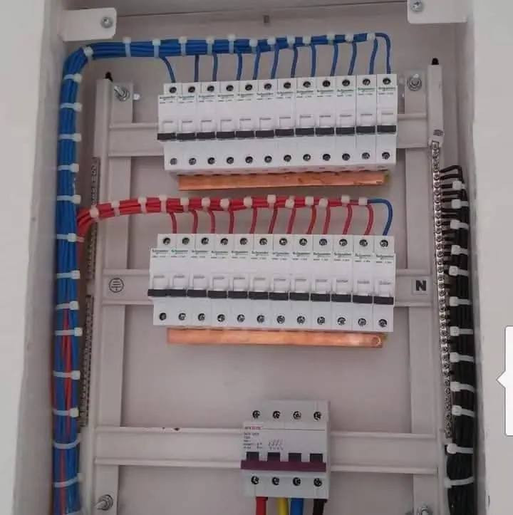 ***********
عمل وصيانة كافة بوردات السيطرة الكهربائية
صيانة السخانات و البويلرات
تأسيسات الماء و الكهرباء
