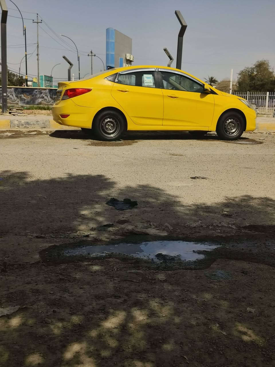 سلام عليكم اكسنت ١٣ لبيع محرك ١٦٠٠ خليجي مابيه ضربه بارد باب سايق جاملغ فقط بارد كير مكينه حداديه ٨٠٪‏  مكان سياره دوانيه ‪***********‬‏ ستفسار
