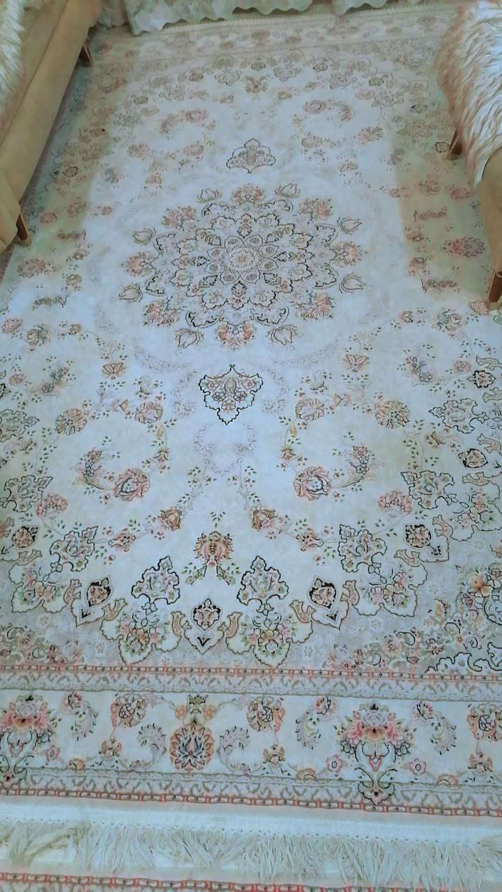 زوالي كاشان 2*3 /700 شان جديد سعر وحده 150 تخم 10 مقاعد سعر 950 عنوان كربلاء استفسار *********** كربلاء, العراق
