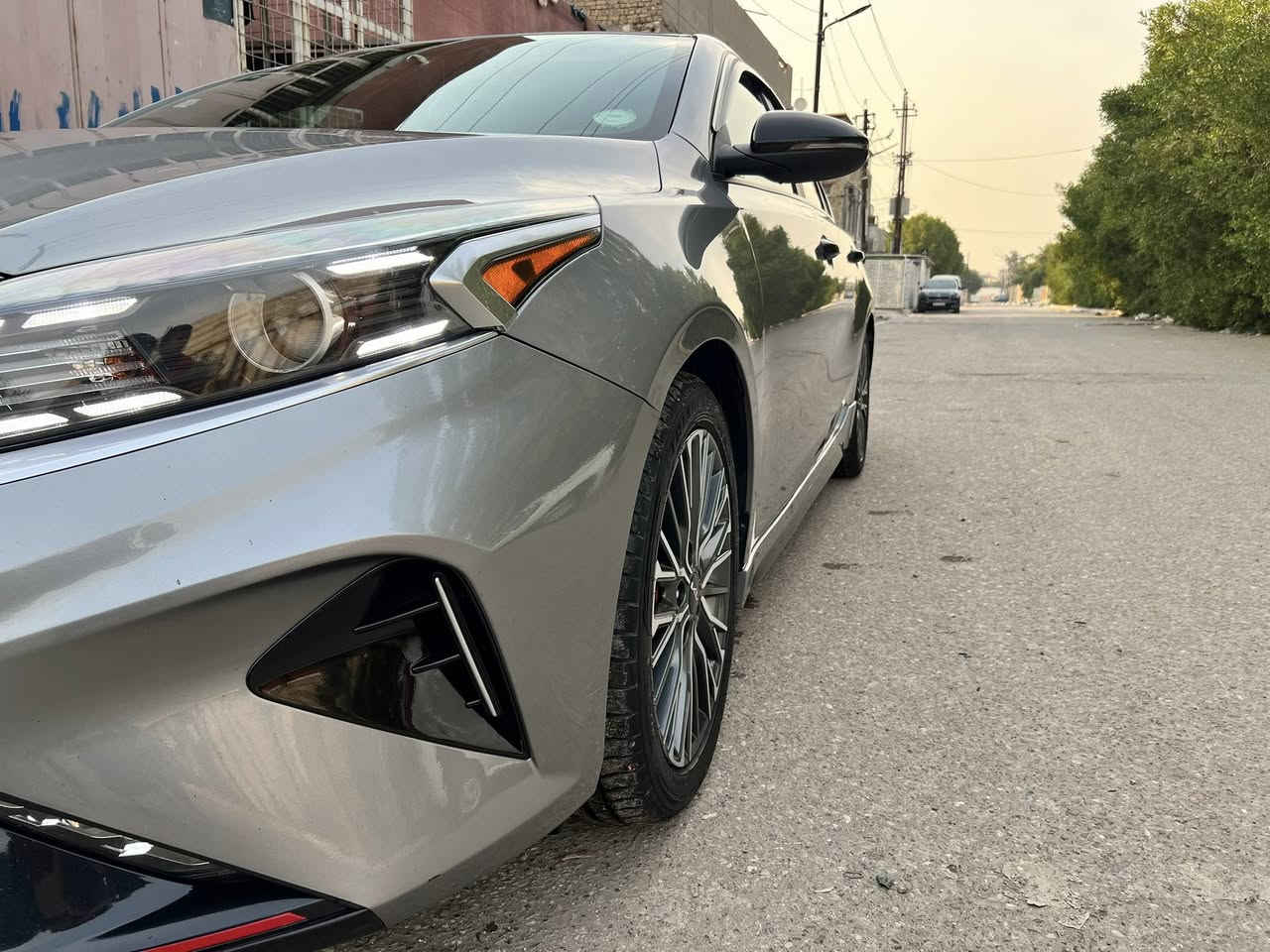 السلام عليكم ورحمه الله وبركاته اترخص من الادمن 
كيا فورتي جيتي لاين وارد امريكا موديل 2023  لون رصاصي ماشيه 58 الف السياره كفاله عامه من الصبغ حادثها الچاملغ الايمن وراجع بارد تخم تاير جديد صدرها جديد مدوشمه ارضيه جلد والكشنات هم مدوشمه محافظ عليها بعد معروفه مواصفات الجيتي لاين من قياده اليه والحفاظ على المسار توقف ذاتي رادارات اماميه خلفيه تحكم استيرن وبعد بيها هواي مواصفات صور الحادث موجوده بالنشر السعر 168$ ورقه وبيها مجال شي قليل رقمها بغداد العنوان البلديات الاتصال على الرقم ***********
