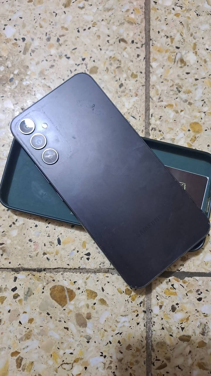 A34 
جهاز جديد لوك ذكره 256 شاشه ١٢٠ هرتزيه موصفات قويه سعر ٢٢٥ بغداد الامين ***********
