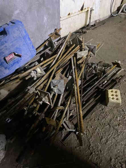 عندي بورطات ابو نص عدد ٦٠٠بورط السعر الزوج ب 5 رقم الهاتف ***********  / *********** بغداد مدينة الصدر
