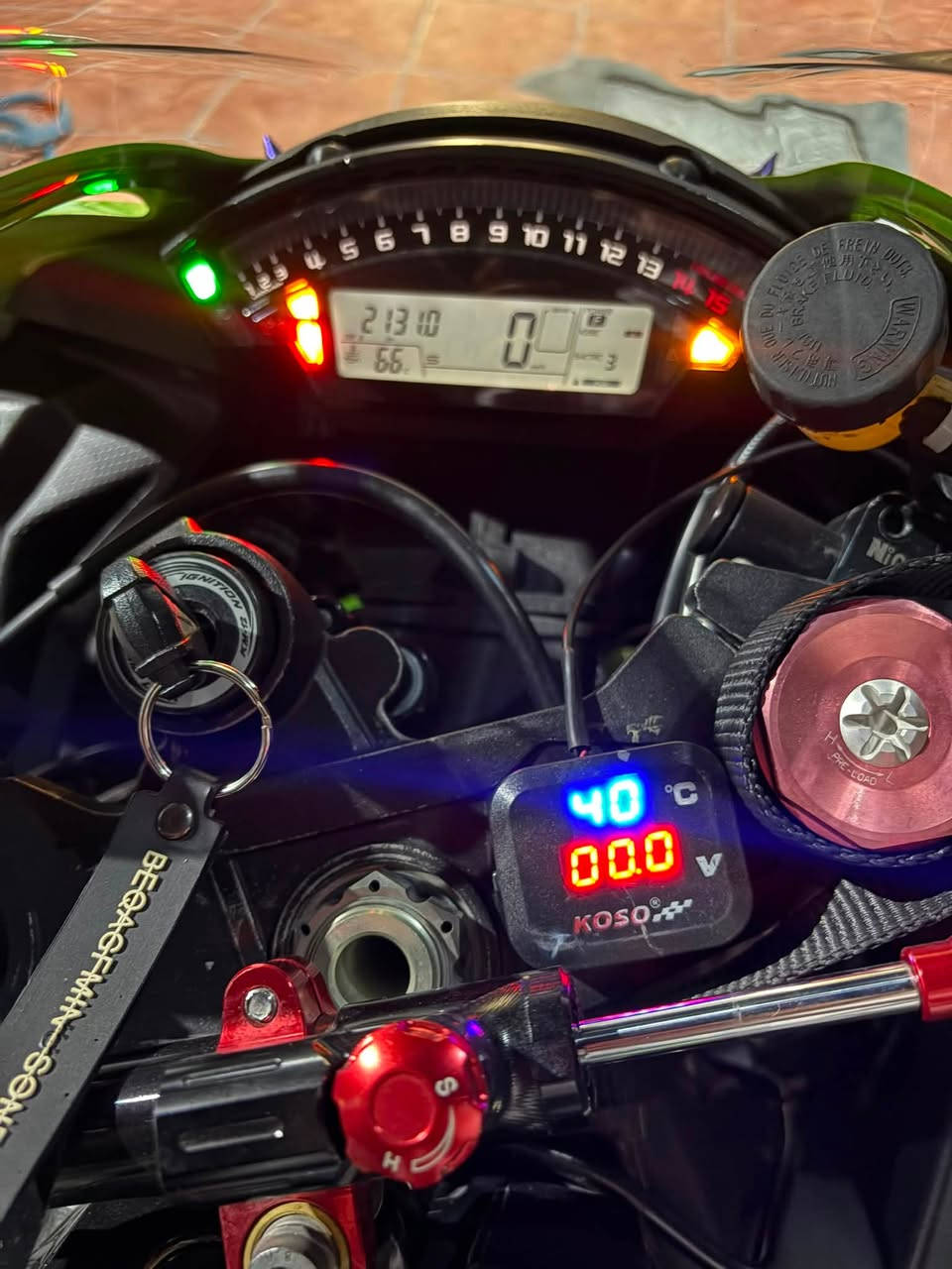 سلام عليكم 
كاوسكي z1000r
2016
ماشيه 20 الف كيلو متر 
ABS
درايف مود 3 انضمه 
عليه اضافات 
سلايدرات
جوينات حمر
قمبوره خلفيه
تهبيطه اماميه بروكس
تهبيطه خلفيه بروكس
هدرز 
كزوز
تطواله خلفيه
يدات بريك رياضي 
جامه اماميه 
زنجيل 
بك لايت خلفي ابيض 
ستاند قصير
الدراجه من انضف الz بلعراق 
تايرات جدد دهن جديد الدراجه بوضع الوكاله 
ربع ماتصرف عليه 
مكاني الجادريه 
سعره 90 ورقه وبي مجال بسيط
***********
