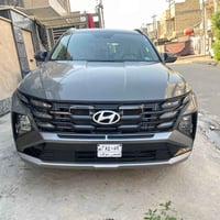 توكسان فئة sel موديل 2025للبيع … لون اسمنتي وارد اميركي تحكمات ستيرن ت...