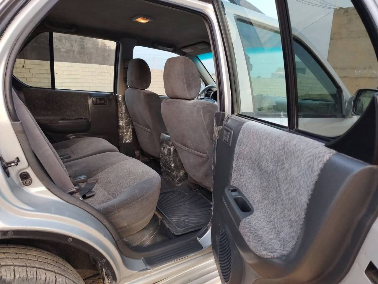 ازوزو مودیل 2001 رقم اربیل
سیارە بیها جامرلخ و بنید
تبرید حدادیە تایرات کلە شرط
دبل اکسل یعنی دبل رباعی
کیر محرك تحویل وکالە شرط
سیارا منضومە غاز و بنزین
کیر اوتو سیارە خیر من اللە
سنویە منتهی من 2024
عنوان کرکوك قرب بنزیخانە 10نیسان
سعر 58بی مجال 
للاستفسار 
***********
***********
