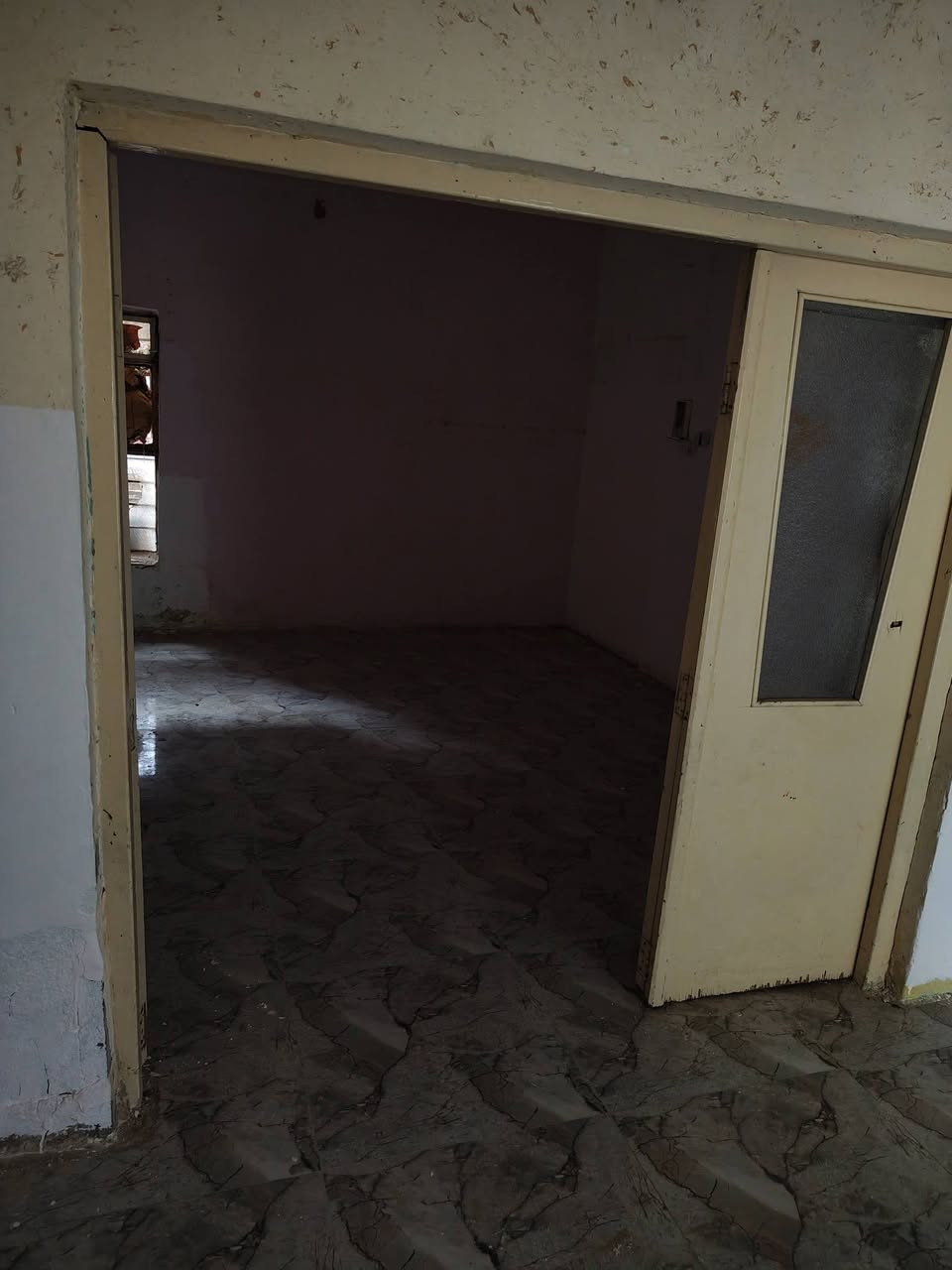 🏠 مشتمل للإيجار – موقع مميز
📍 الموقع: حي القاضية
🏢 الطابق: طابق واحد
🔹 التفاصيل:
▪️ غرفة نوم
▪️ كليدور استقبال
▪️ مطبخ
▪️ صحيات
👨‍👩‍👧 مناسب لعائلة صغيرة
💰 سعر الإيجار: 350
📞 للاستفسار ومعرفة كل التفاصيل:
🏢 مراجعة: مكتب الكوثر للعقارات والمقاولات
📱 ***********
📱 ***********
✨ نتشرف بخدمتكم دائماً
