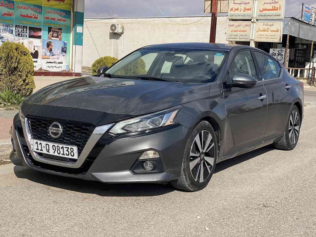 السلام عليكم
نيسان التيما للبيع 

2020 

فول مواصفات 

فتحه + بصمه + كشن جلد تدفئه بالكشن + تدفئة ستيرن 

رادار توقف ذاتي 

سايد بريك كهربائي

تبريد ثلج ❄️ 

رقم بغداد جديد تحويل ثاني يوم 

كير ومكحرك كفاله 

الضرر بنيد وجاملغ بامريكا تبديل 
وجاملغ بالعراق صبغ

مكان السياره بغداد المنصور 

السعر 120 

التواصل اتصال او واتساب 
***********
