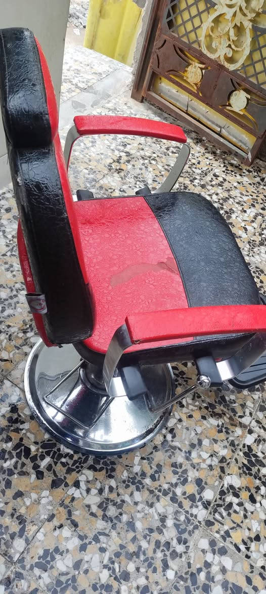 كرسي حلاقه مستخدم


**إذا كنت صاحب هذا الإعلان وتريد حذفه لأي سبب، رجاءا أرسل رسالة إلى الدعم الفني**