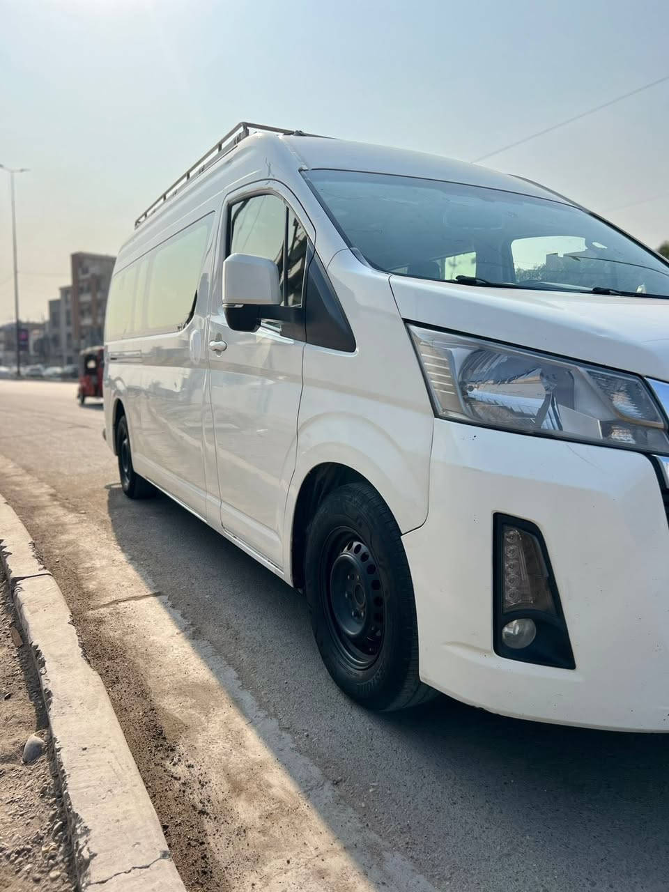 سلام عليكم هايسه اللبيع موديل 2023 كفاله كير مكينه تخم تاير لعنوان بغداد سعر 390وبيه مجال ***********
