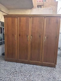 اسلام عليكم كنتور اربع بوب نضيف سعره 190 مكاني بغداد مدينة الصدر 07708...
