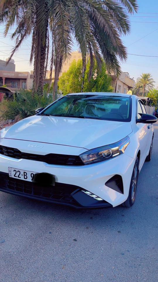 كيا سيراتو خليجية وكالة نيم للبيع 
فول عدا البصمة 
موديل ٢٠٢٤ 
محرك ٢٠٠٠ 
فتحة سقف 
شاشة كار بلي 
كاميرا خلفية 
كاميرا تسجيل امامية 
تحكم كامل استيرن 
لايت عدسة زينون 
مري طي مع اشارة 
كشنات مخمل 
كير AT 
ماشية ٤٥ KM 
اربيل سنوية بأسمي 
تحويل مباشر شرط 
بغداد الكرخ العامرية 
 قرب كراج الشرق الاوسط 
السعر 195 $$ مجال قليل جداً
***********
