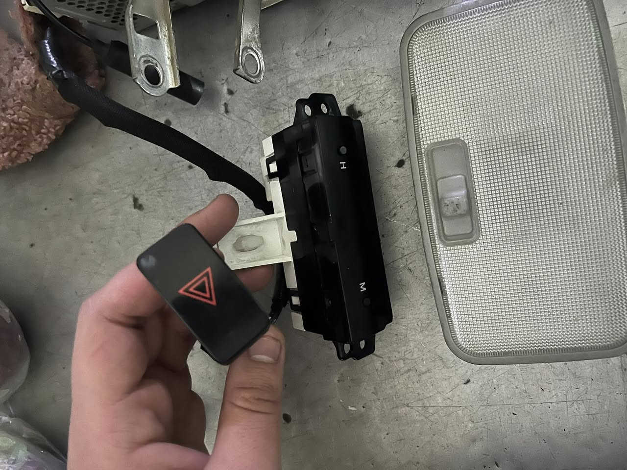 سلام عليكم غراض البيع ‭0773 556 8117‬
