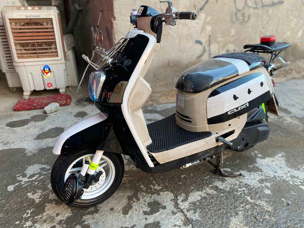 ماكس بوليس البيع واذا اكو مراوس عادي حسب القناعه

دراجه مفتوحه فقط والفات والباقي بلادي

دراجه ماعوزه برغي مال جناي وتعبان عليه

مكان ناصريه الغراف الاستفسار ***********
