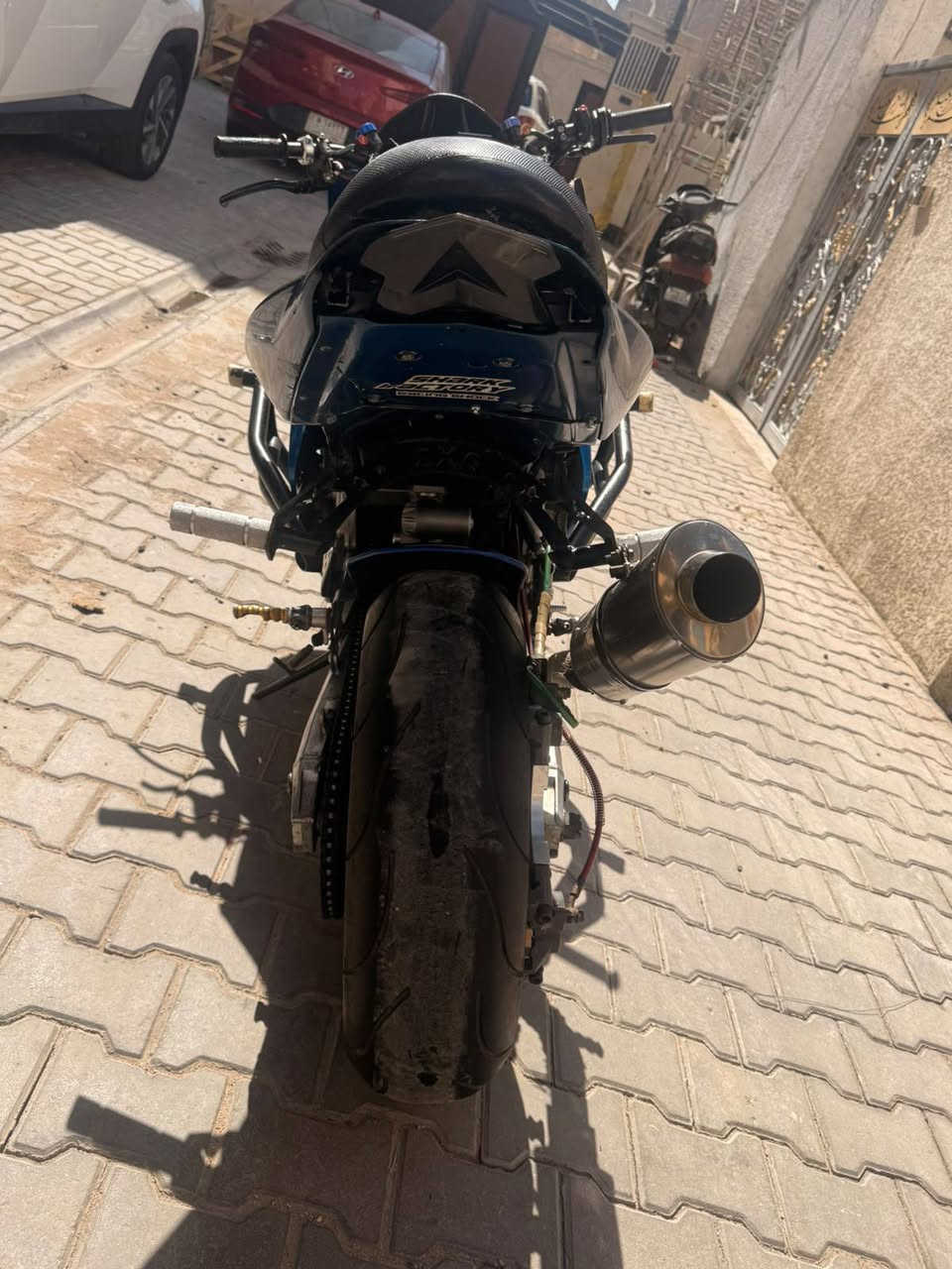 كاوسكي 636 2004 مكينة مكفولة شرط تجيب فيتر وتفحص مكينة خرسة شلعة معدل فول صعد حماوة H1 وطفي وشغل نكرة 
تانكي مكصوص نضيف بدون قطرة زنجار حماوة ماكو انسة 

مزوعة تزويد فجوح امامي طرة 
فلنجات امامي رياضي خلفية رياضي فجوج خلفية رياضي ابو الطرة كلة اصلي صالنصة طويلة over عنابير رياضي اصلي يدة كلج كصيرة كشن خلفي رياضي دروعة 
دراجة مزوعة من طول لطول ماناقصهة برغي 
مكاني بغداد كاضمية 
شراي يتصل ***********
