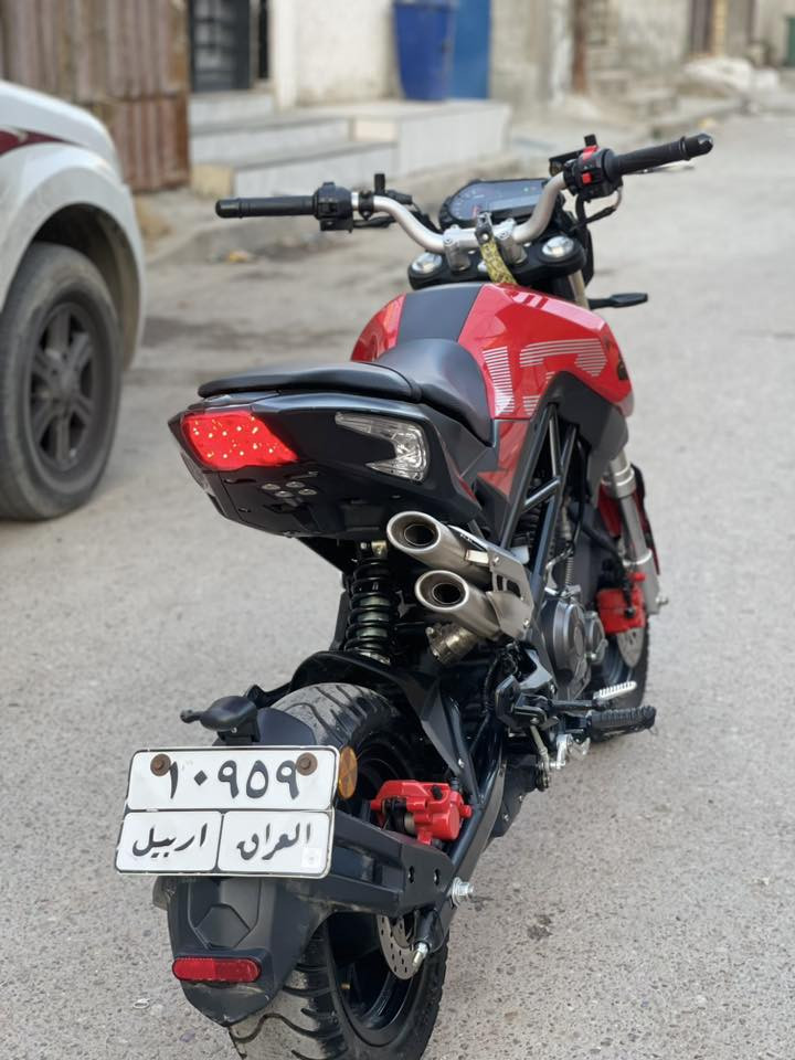 سلام عليكم بنلي للبيع مكفوله كفاله عامه مرقم لوحات وسنويه كامله بدون غرامات دراجه جديده مكينه ناعمه تايرات نقشه وحده  كامله كهربايات وبريكات وكشي كامل المكان بغداد الشعب السعر 23 وبيهه مجال الرقم*********** 👋
