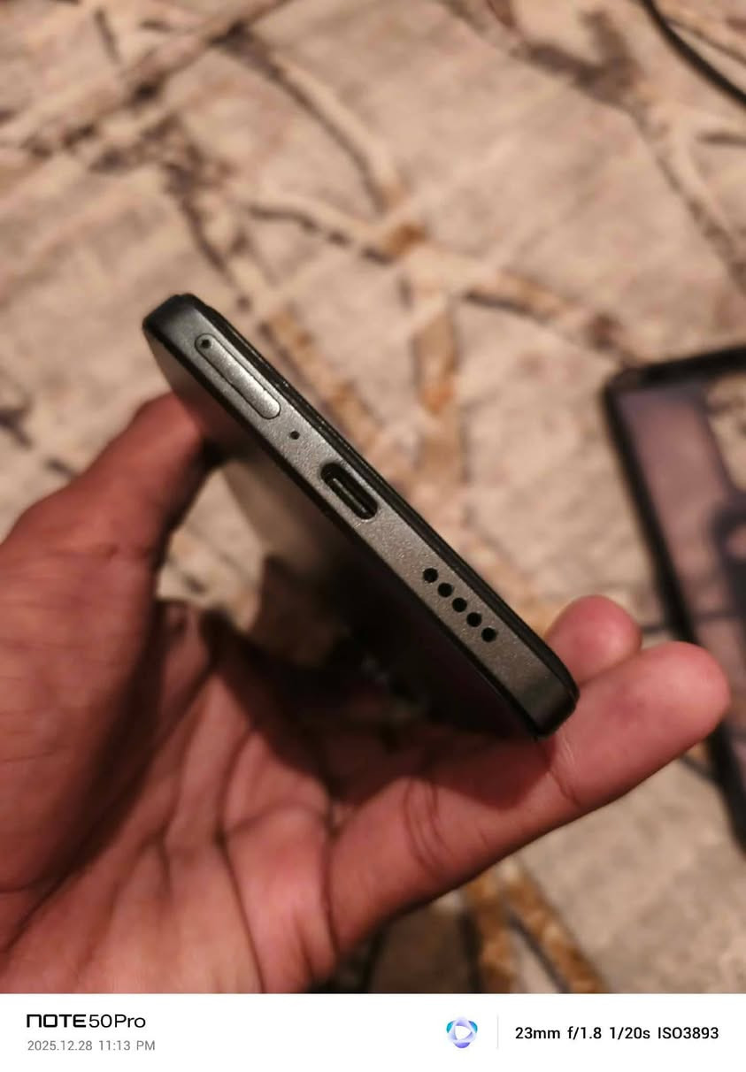 جهاز بوكو POCO X5 Pro 5Gللمراوس 
اب بوكو اف5برو او هونرx9b او ايفون 11برو ماكس عادي ذا مفتوح مكاني بغداد الحسينيه المعامل للمراوس فقط مابيع


**إذا كنت صاحب هذا الإعلان وتريد حذفه لأي سبب، رجاءا أرسل رسالة إلى الدعم الفني**