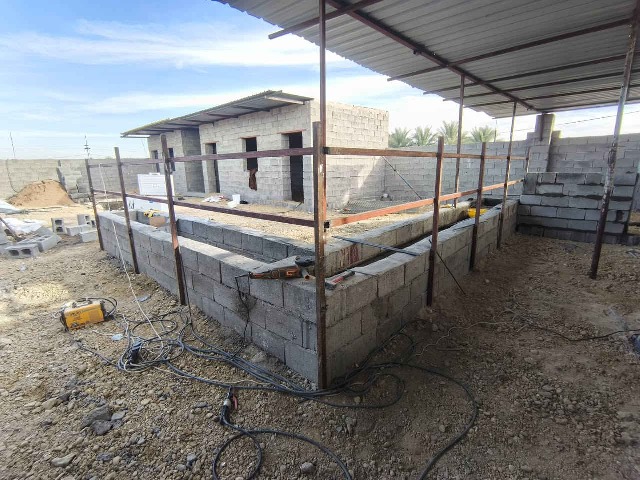 ايهاب المحمدي للحدادة العامه المتنقله
ابواب شبابيك محجلات كرفانات مصاعد سقائف بانواعه للتواصل 
***********
