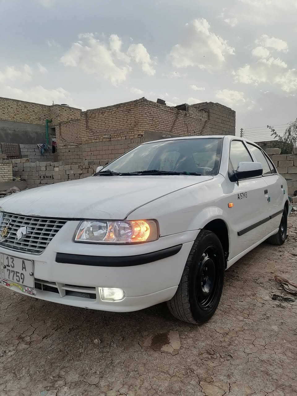 للبيع فقط
السعر.                  (43) وبيها مجال للشراي 
سمند إيراني 
موديل 2011
كير مكينه مكفولات
حداديه جديد
تخم تاير نضاف
السياره مكفوله من الضربه القويه والعيب الشرعي والاصوليات
سنويه بسامينه شرط المداور وكاله ما اسوي
مكاني ذي قار قضاء الشطره حي الزهراء
ملاحظة انه مكلف بلنشر اتصل واستفسر ***********
