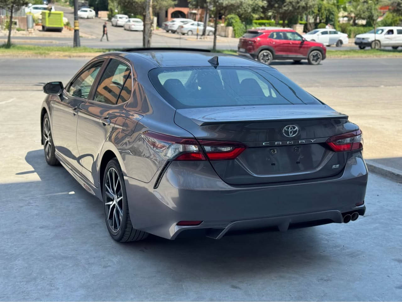 Toyota Camry SE PLUS 2024 تويوتا كامري ✔️

فول مواصفات SE PLUS بصمة و سلايت 🔝

(حادث بسيط) رقم شاصي بالصور

جملغ و شوية بوند صبغ بدون دواخل
١٥ الف ميل ماشية و كل شي بلادي شركة
جاهز بدون مصرف 💯
كير محرك كهربائيات 💯

محرك 4 سلندر 2500

سعر 🔥 205 ورقة و مجال
مكان عقرة "ئاكرئ"
واتس اب و كورك *********** اكر, نينوى
