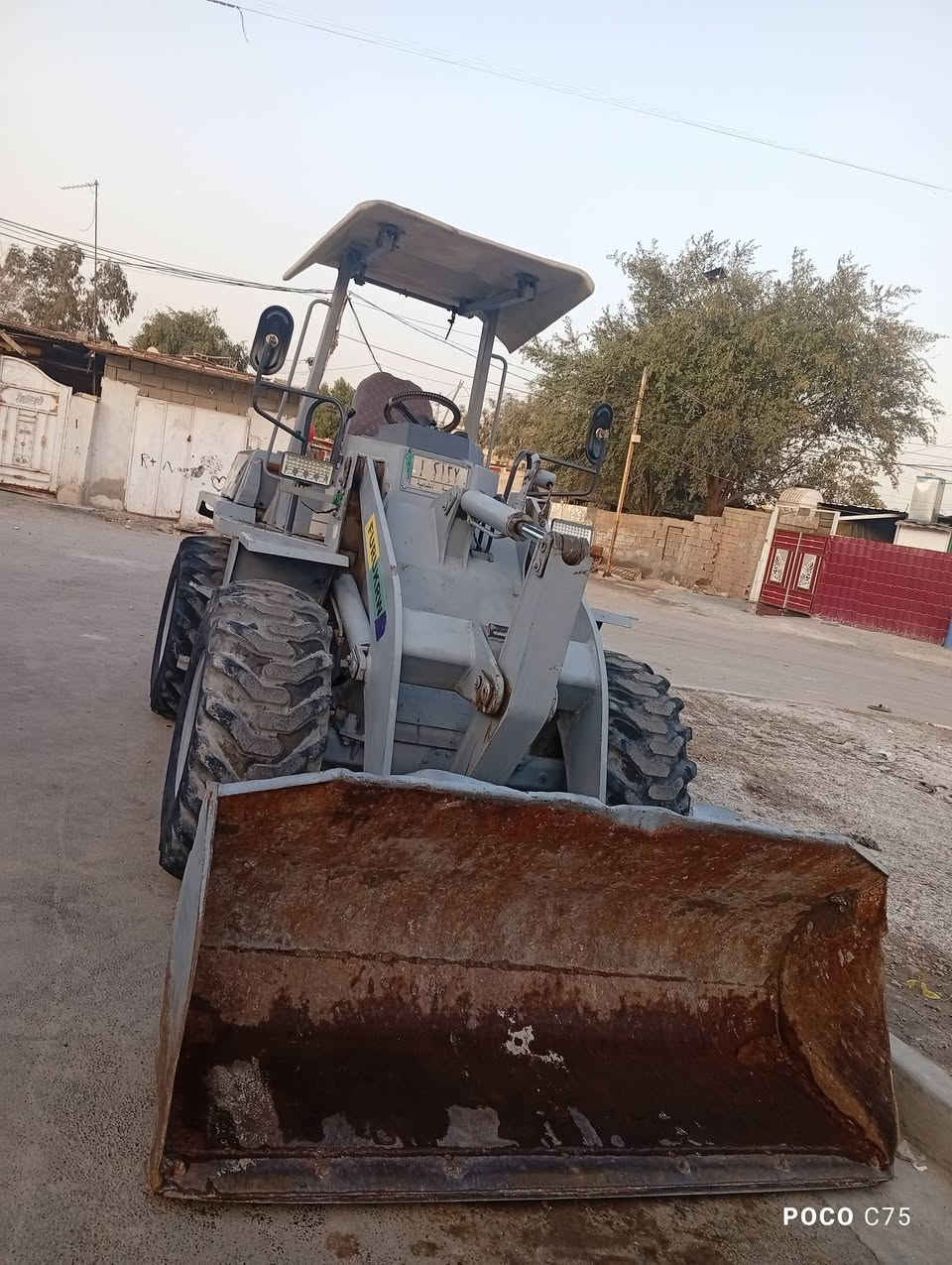 السلام عليكم شفل لبيع حجم50موديل 1998رقم قادسية مكينة انمر 98لا صرف ولا تبخير مكفول من الدفع والرفع سنوية ما ساقطة لسنة 2028مكاني بغداد الشعب السعر 130وبي مجال رقم الهاتف ***********
