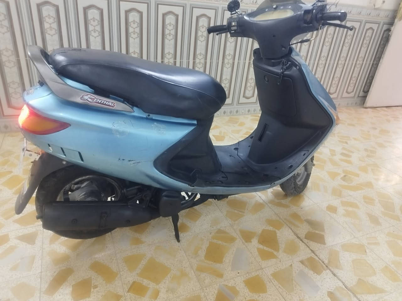 سلام عليكم دراجه فراشه للبيع محرك ماكس دراجه حلوه وخير من الله نكره سلف دراجه سعره 350 بيه مجال بصيط مكاني كوفه متواجد خاص


**إذا كنت صاحب هذا الإعلان وتريد حذفه لأي سبب، رجاءا أرسل رسالة إلى الدعم الفني**