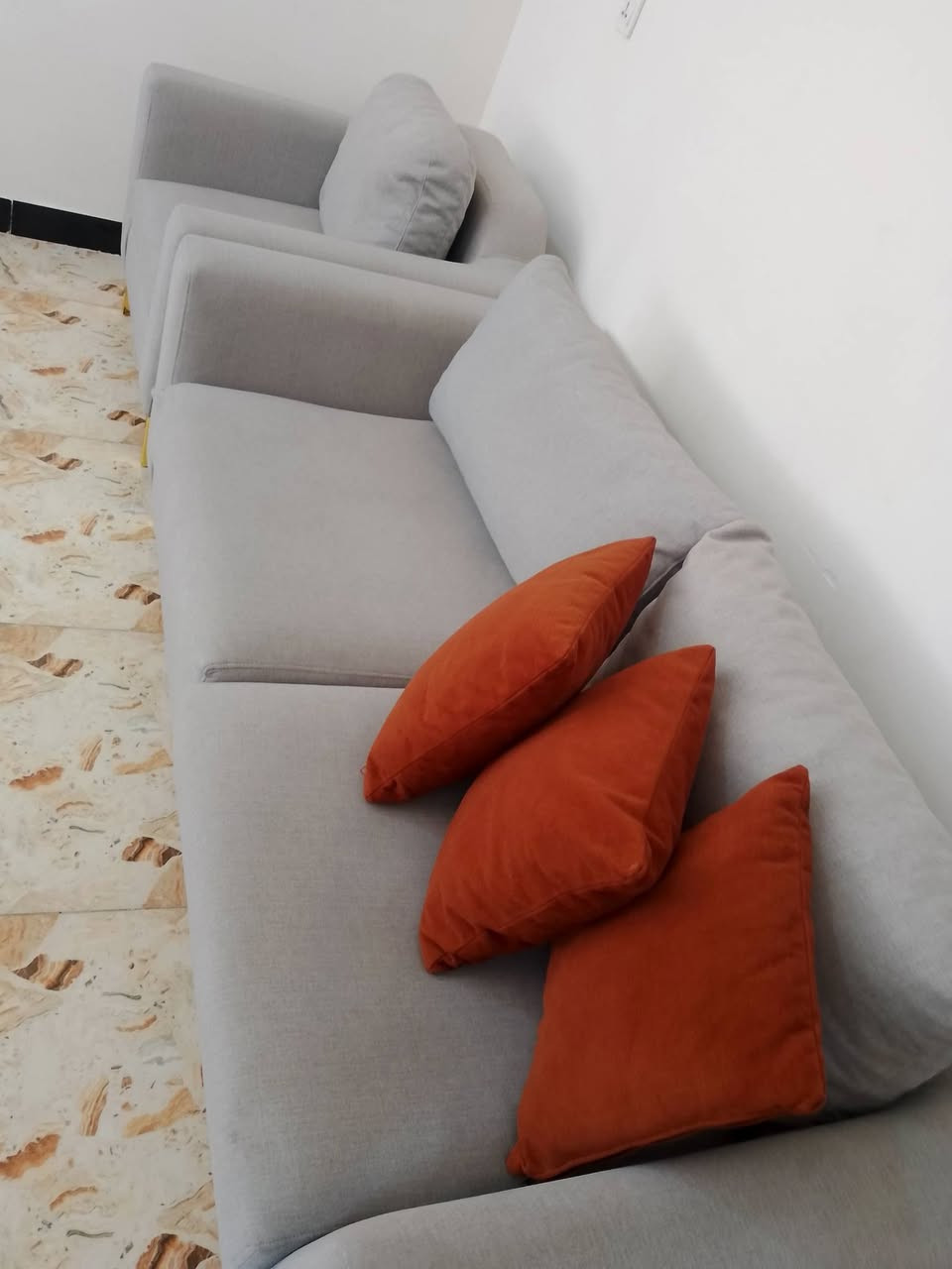 تخم ٨ مقعد مستخدم ٤ اشهر نضيف كلش شغل درجة اولى 
كاونتر مترين خشب اج دي اف 
ابيعهم سعر واحد ٧٥٠ مع مجال


**إذا كنت صاحب هذا الإعلان وتريد حذفه لأي سبب، رجاءا أرسل رسالة إلى الدعم الفني**