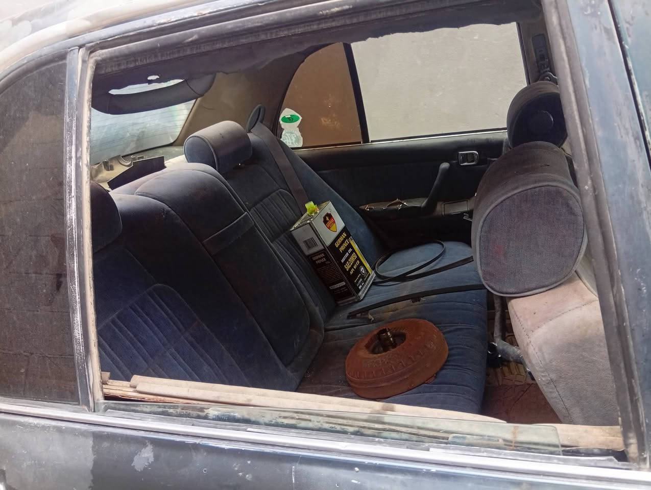 قراض ارنب للبيع بدي مال ارنب ما مكصوص حداديه واكسن وكشنات
***********
