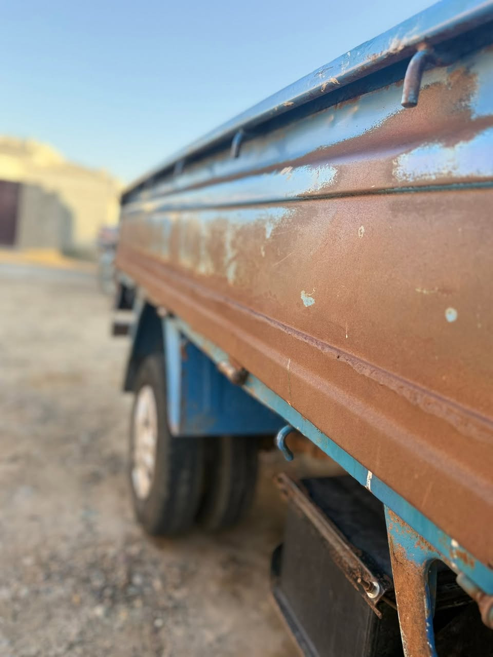 بنكو مفوله للاخر ومعمره بس صبغ ما صبغتها 
مكفوله للاخر 
***********
