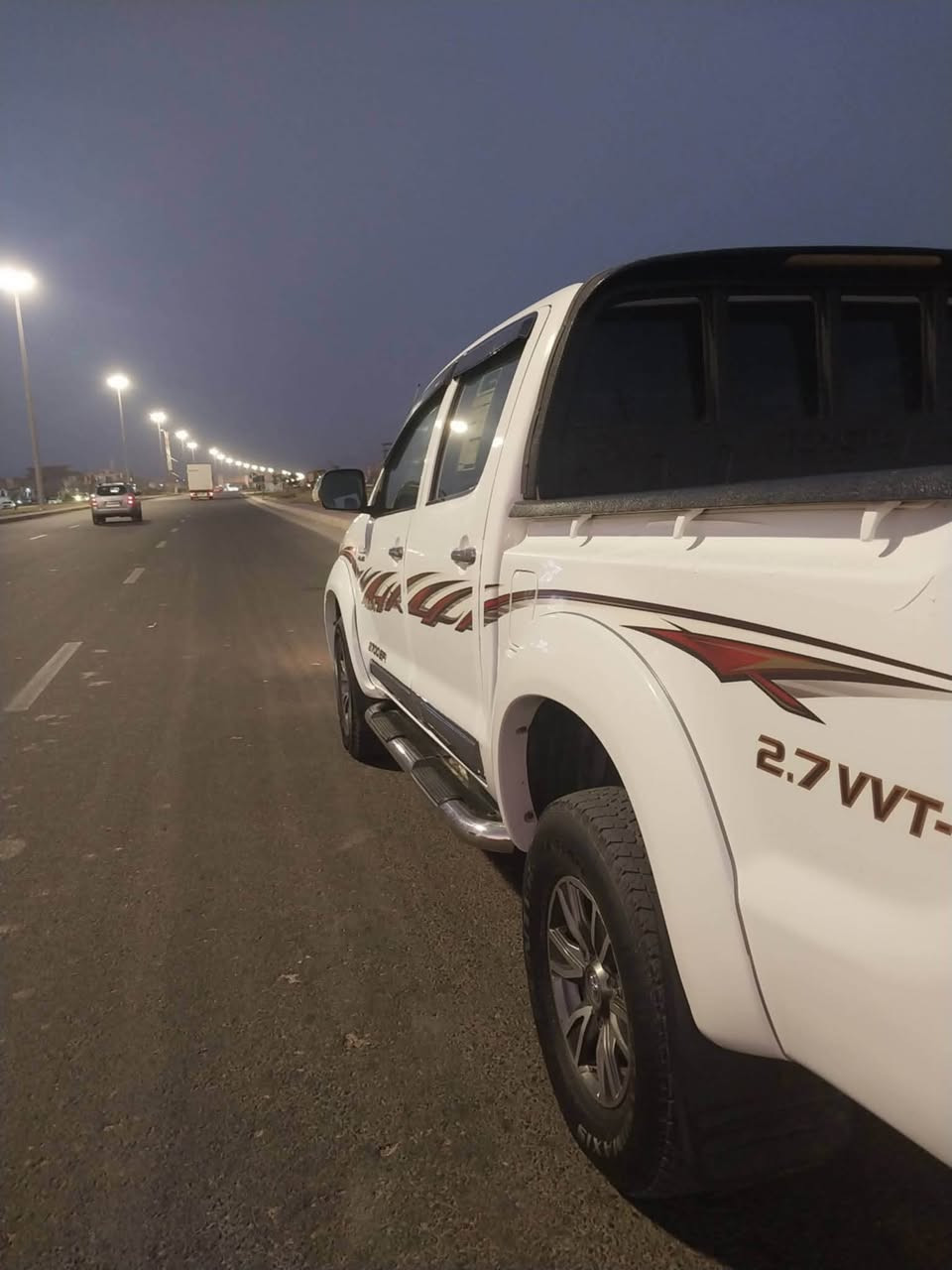 السلام عليكم تيوتا فورويل للبيع موديل ٩ سياره جدن نضيفه كشر نضيف فقط بيها صبغ شي بسيط بجاملغ الخلفي جهة السايغ تخم تاير جديد داخل جديد سياره بيها خيط تبخير
السعر 162 وبيه مجال 
 مكان رمادي

***********

