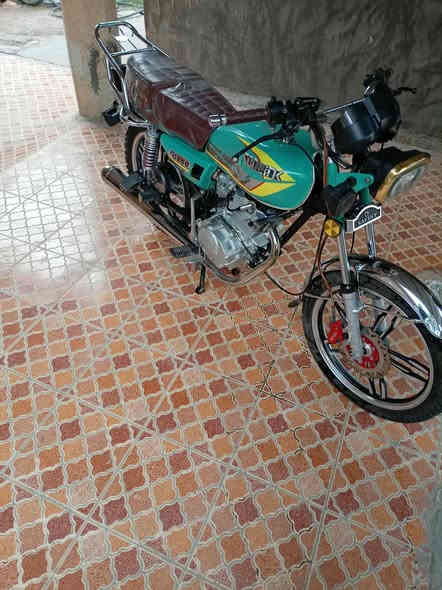 سلام وعليكم دراجه سيفان للبيع 2024 محرك 200 دراجه نضيفه خير من الله مكاني ديالئ جديده الشط السعر 675 بيه مجال  ***********
