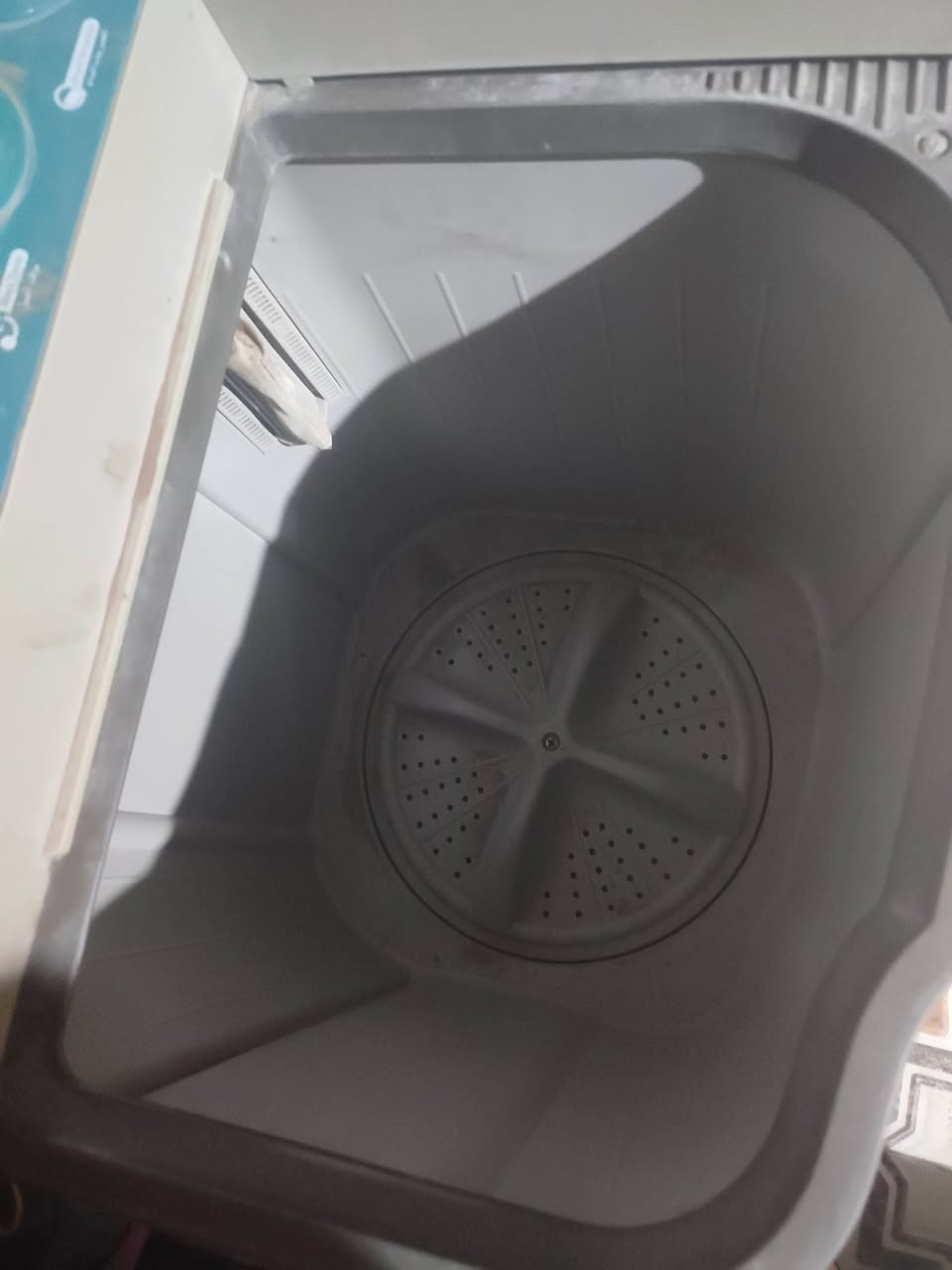 غساله نوع توشيبا حجم صغير
النشافه عاطله 
السعر 40
أبي الخصيب


**إذا كنت صاحب هذا الإعلان وتريد حذفه لأي سبب، رجاءا أرسل رسالة إلى الدعم الفني**