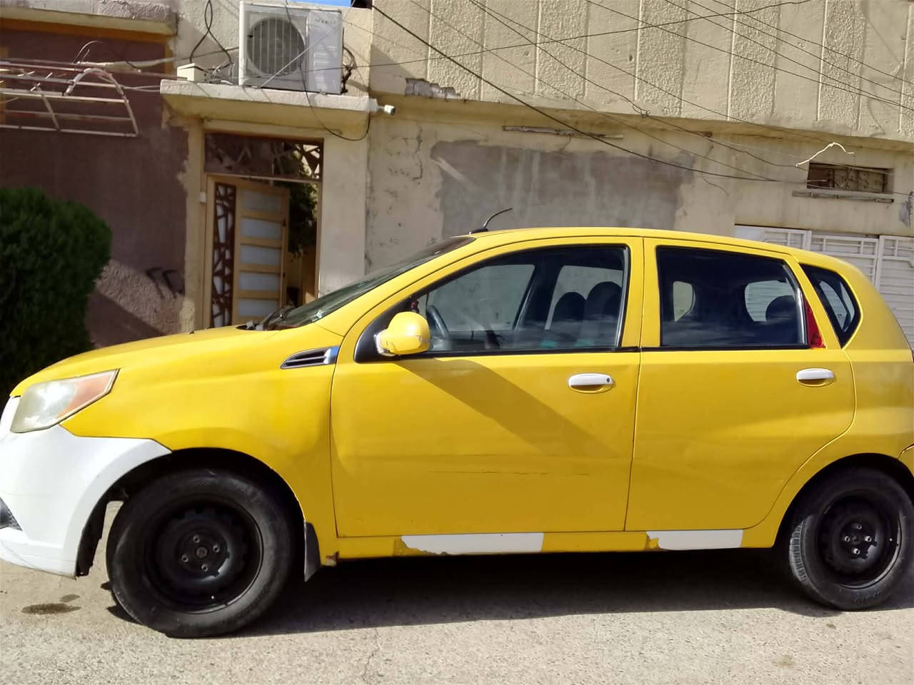 ألسلام عليكم للبيع أفيو أمريكي
محرك شرط كير شرط سياره جاهزه بس عاوزها تبريد 
موديل 2009
كير عادي السعر 32وبي مجال  للاستفسار الاتصال على 
***********
*********** 
مكانها  موصل
