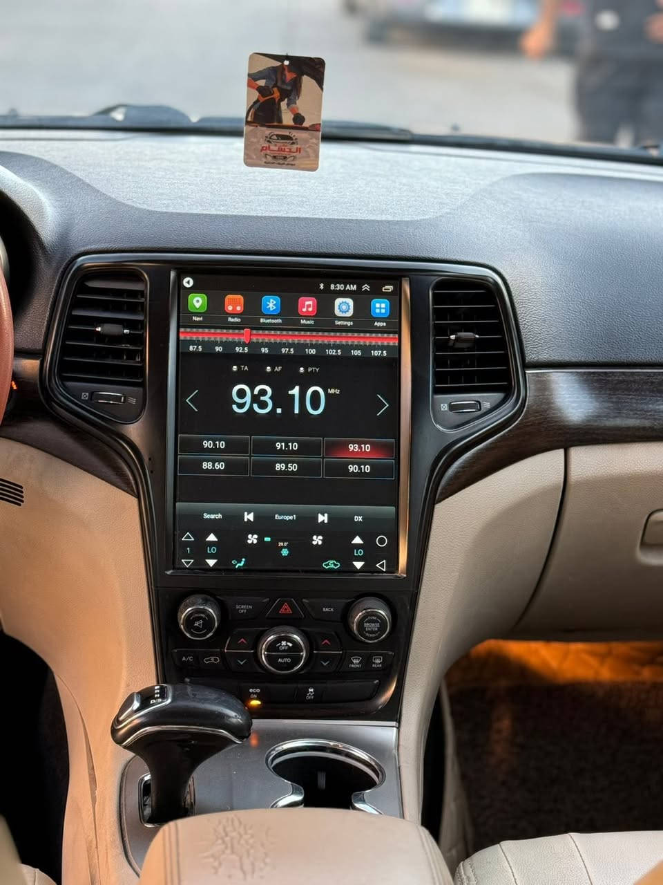 مكفوله كفاله عامه من كير ومحرك وحداديه وتخم تاير تبريد ثلج امامي وخلفي
فتحه سقف 
بصمه تشغيل وبصمة ابواب 
محرك 6 سلندر 3600 
تحكمات استيرن 
وشفتات ستيرن 
المقاعد الاماميه كهربائيه 
كير طياره 
فور ويل 4 
السياره ماشيه 135كيلو 
السعر 234$و بيها مجال 
العنوان بغداد حي الخضراء مقابل العامريه
للاستفسار ***********
