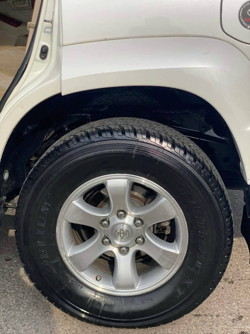 تــوێتا پرادۆ 2006
فوڵ مواسەفاتە بەس سلایت نیە
ســــبوغو تحدیلی نیە دەعامیەکانیش ســبوغی نیە
260 هەزار ڕۆشتیە
سەنەوی تا 2031 مانگی شە نویێە
جوار تایەو ویلی نویێ لە ژێرە تەقەو ڕەقە بەشەرتە

نرخ 150 وەرەقە

*********** أربيل, العراق
