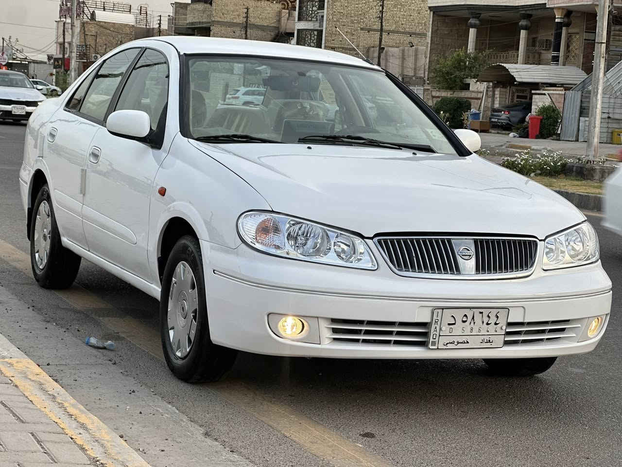مرحبا حبايبي هاي نيسان سني ياباني اصلي ام التكمه الزركه سعوديه اربعه جام السياره بيهة طخه بل باب الصدر وجملغ ومصبغات وبيهة قطعتين رش ابيع هل موجود فقط السياره جديده جدا ومامتعوبه برغي مانقصهة كامله كير مكينه عل وضع الشركه صدر وتخم تاير قبل اسبوع مبدلهن عل يدي جديد 
الموديل ٢٠٠٩ السعر ٨٨ وهاذ الرقم ***********موفق
