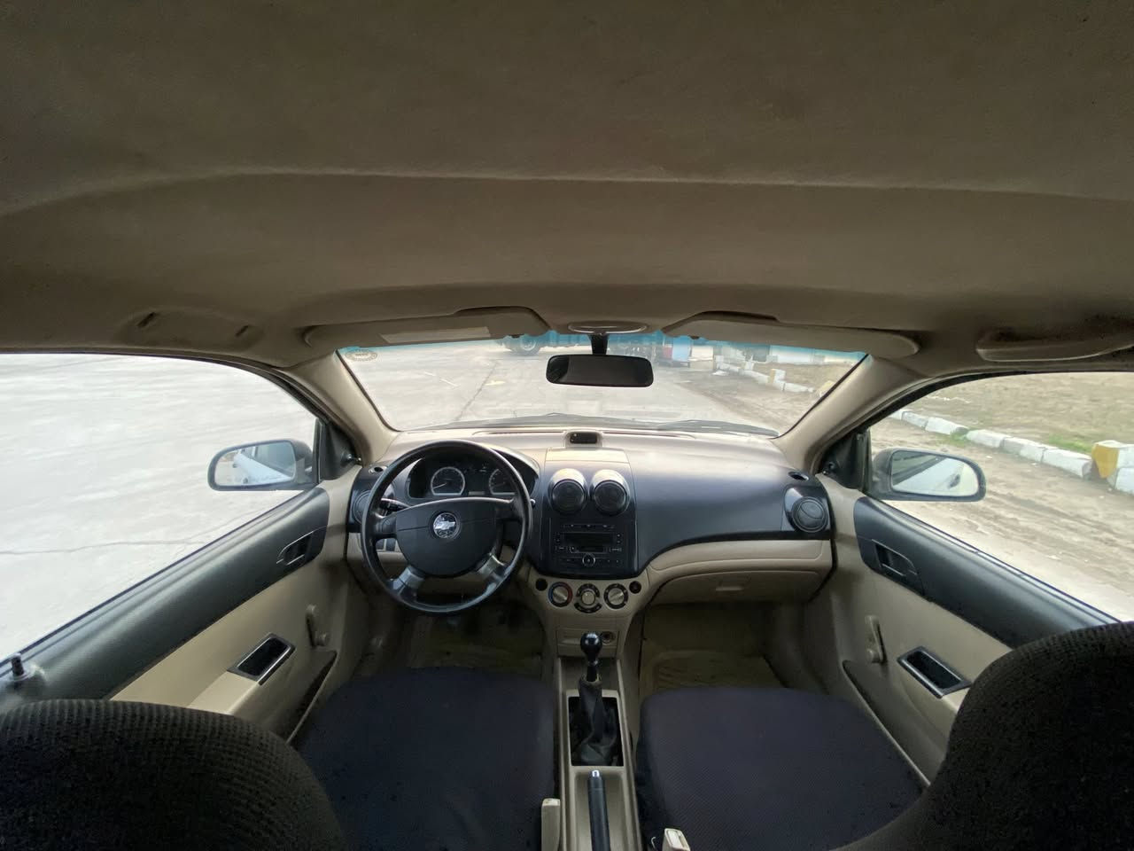 شوفرليت افيو موديل ٢٠٠٩
داخل اصفر ، محرك ١٦٠٠ ، گير عادي 
محرك و كيرها بشرط 
التحول او الوكاله بشرط 
العنوان: قضاء بردرش 
السياره تاكيه على صفحة النفر 
بيها حزام صبغ و السقف تعديل بارد 
بجم كبس و الشواصي مكفوله 
السعر ٤٨ ورقه 
***********  واتساب و فايبر
