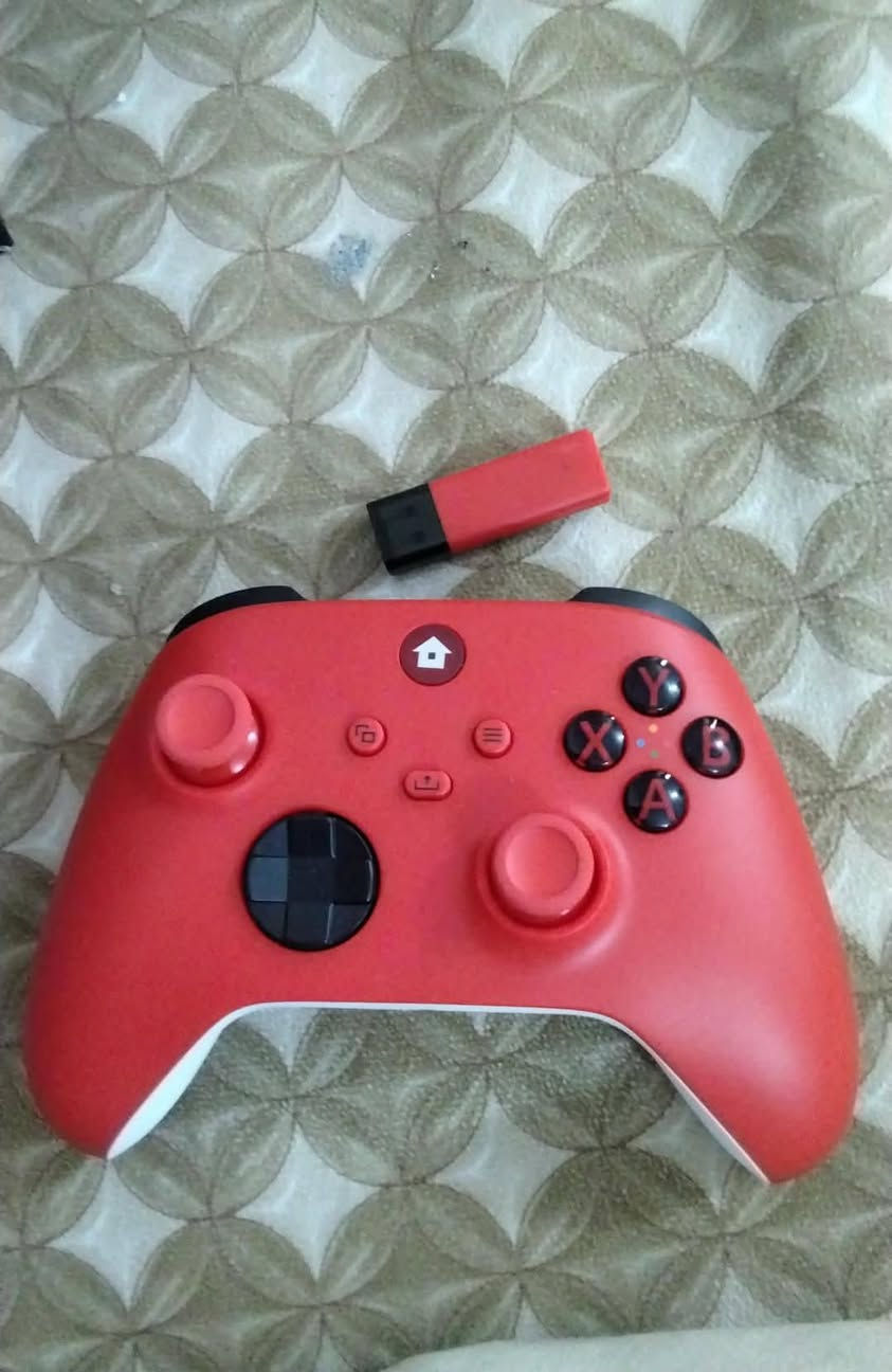 🎮 يد تحكم لاسلكية (جديدة) 🔥
تصميم مميز، استجابة سريعة، وتشتغل لاسلكي مع قطعة الـ USB المرفقة.
✅ الحالة: جديدة تماماً (بالكرتونة).
💰 السعر: 30 ألف.
🚚 التوصيل: 5 آلاف.
📥 للحجز: المراسلة على الخاص.


**إذا كنت صاحب هذا الإعلان وتريد حذفه لأي سبب، رجاءا أرسل رسالة إلى الدعم الفني**