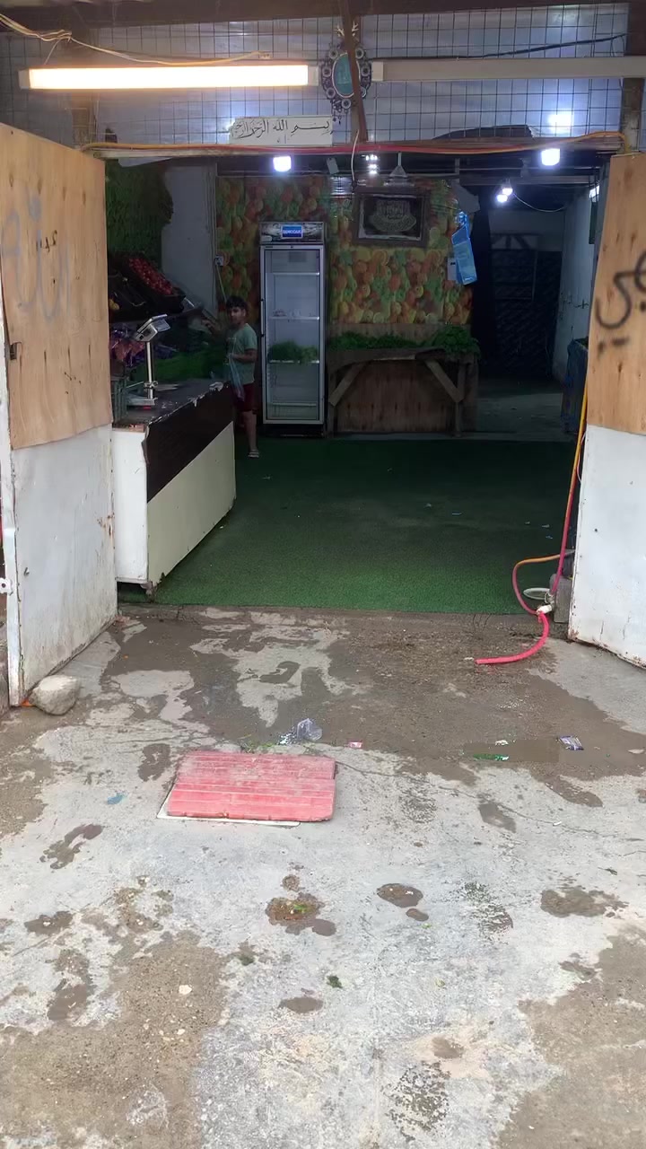 قطعه راض للبيع مساحه 100وجهه 5ونزل 20  بضهر طابو يم مدرسه اساور سعره على خاص او تصال ***********
