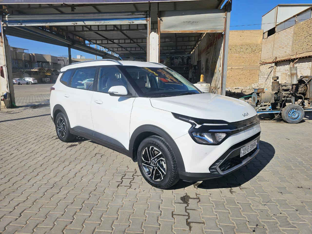 ٢٠٢٣ خليجي أخذته زيرو
وعلى ايدي وبسمي من شركة باركود 

السياره صار بيه نص باب صبغ السائق 

مكانه نجف رقم بغداد 

السعر ١٦٠

***********
