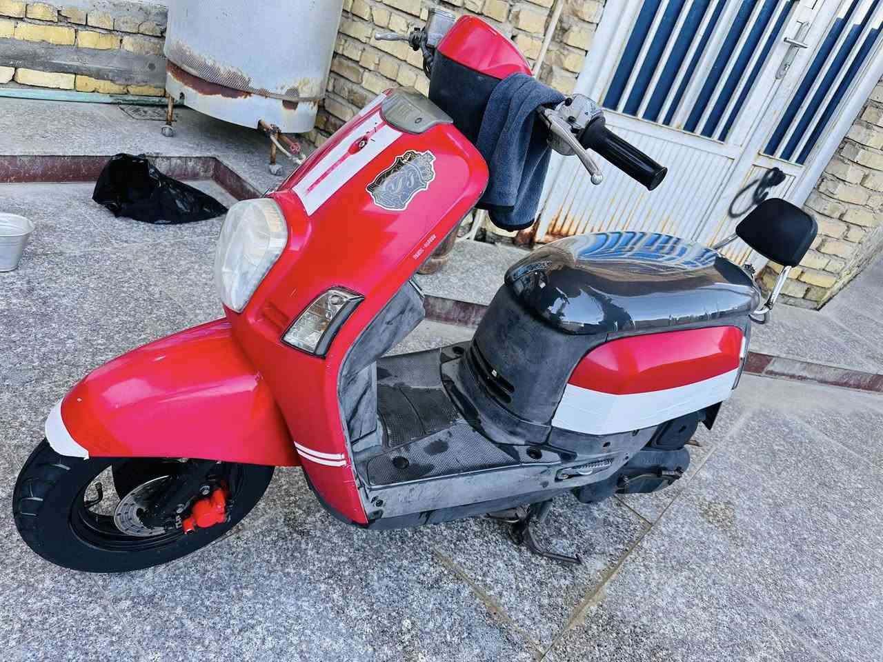 دراجه ماكس بوليسي كابريته للبيع موديل 2013
الدراجه مامفتوحه إذا شراي للستفسار اتصل على الرقم ***********
