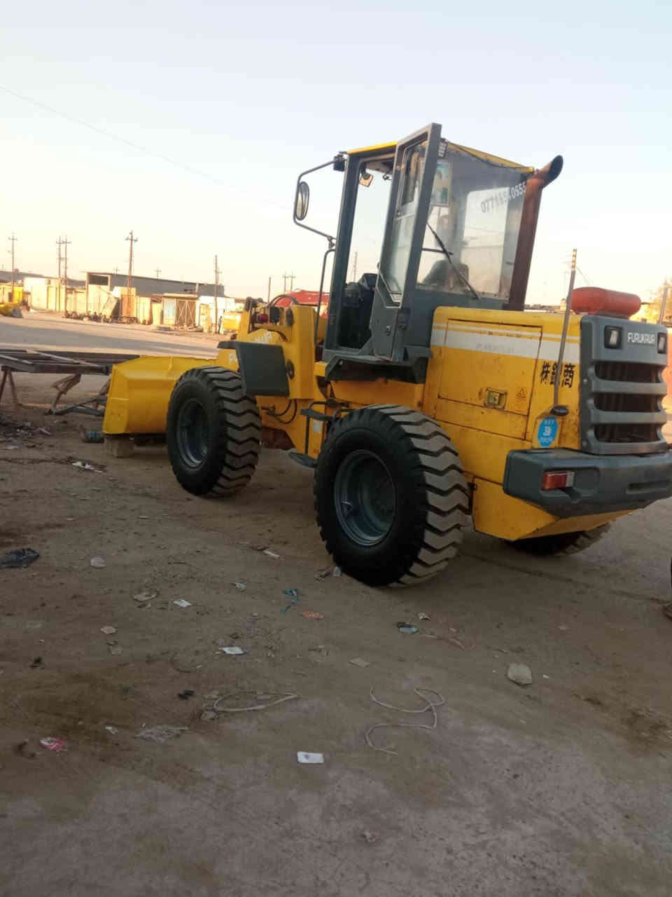 شفل البيع
فاركاوه 310 تـخم تاير
مكفول كفاله عامه
مكان بغداد ***********
