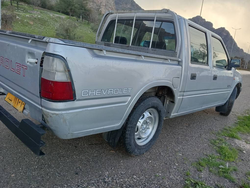 شوفليت 2003 ئارمي بلاستيك سليماني 3 پارجه ي بيشي بوياغ ته بريد و باوه ر  هه مو شتي به شه رت جوار تايه ي لوك كامل كاره باي به شه رت 48 وه ره قه  *********** رانيه رانية, السليمانية
