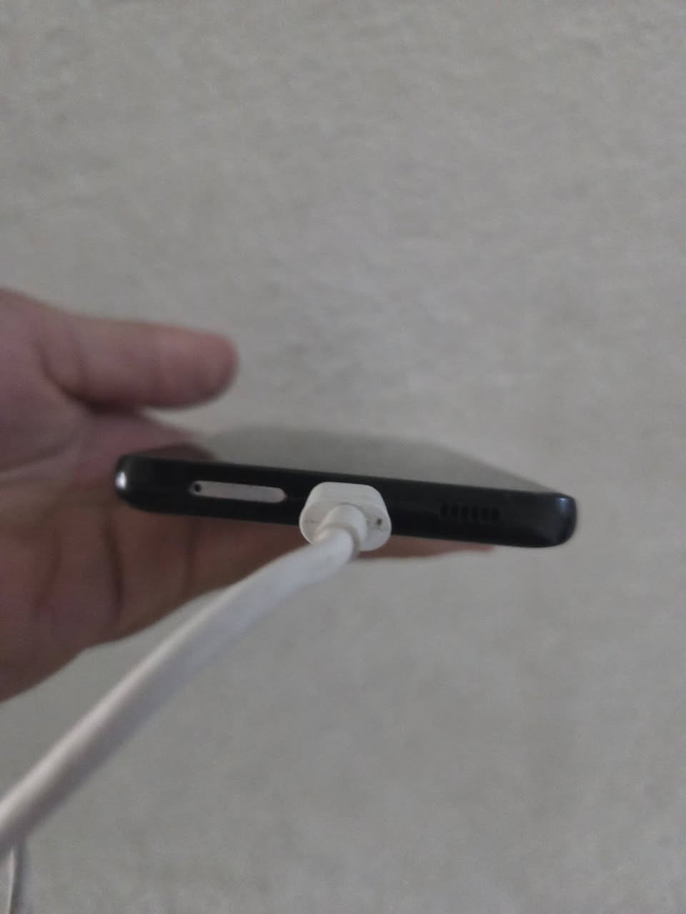 اس 21 الترا امريكي 
السعر 275 
اكرم 256 
رام 12 
جهاز بنقطه بالشاشه 
امام سبب اي ضرر


**إذا كنت صاحب هذا الإعلان وتريد حذفه لأي سبب، رجاءا أرسل رسالة إلى الدعم الفني**